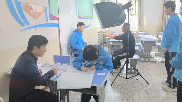 张中采集照片.jpg